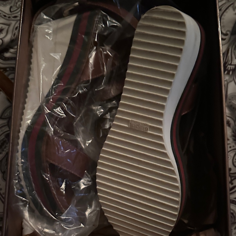 Gucci Brown and Green Wedge Sandals - Picture 3 of 9